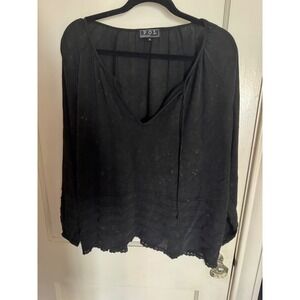 POL‎ Black & Gray Blouse with Crochet Trim